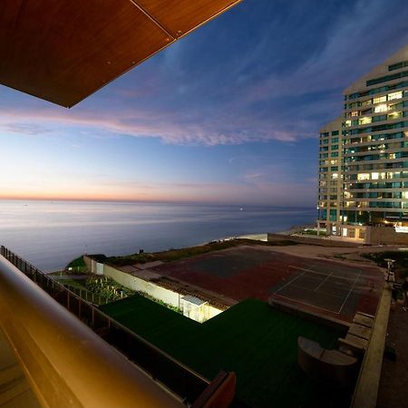 Beachfront Boutique Apartment Herzliya Екстер'єр фото